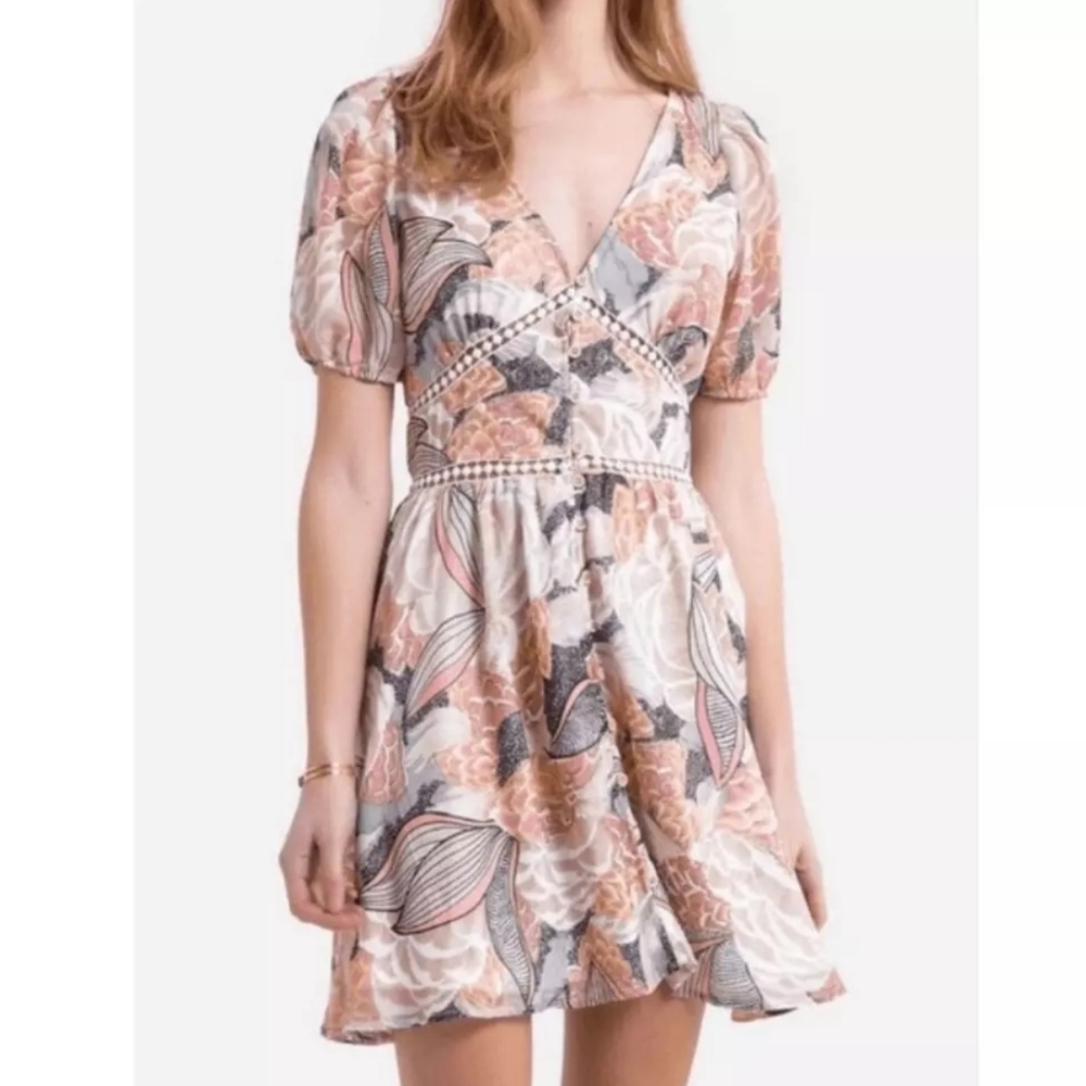 NWT Molly Bracken Floral Dress